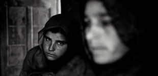 Les "demi-veuves" du Cachemire
