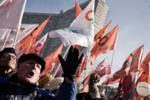 Manifestation de 15.000 opposants a Vladimir Poutine, suite a son election a la tete de la Russie. Moscou, le 10 mars 2012. thumbnail