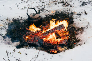 Pause cafe et feu de bois autour de Kiruna thumbnail